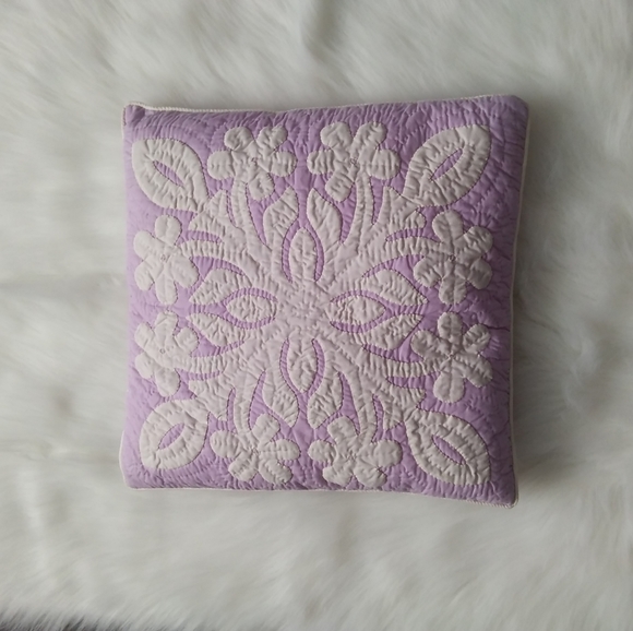 ✨HP✨Hawaiian Quilt Collection - Picture 5 of 6